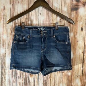 Wallflower Juniors Demin Jean Shorts Size 1